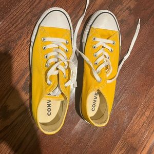 Converse.  Perfect condition.  Size 8.